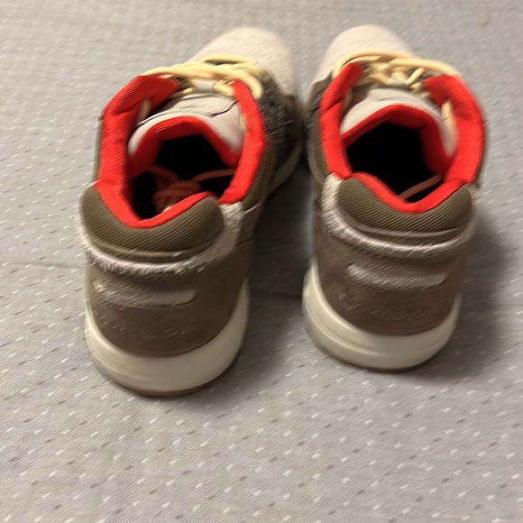 Like New Sz 10 Bodega X Inferno ‘Tweed’ Rebook Hexalite No Box worn once - Picture 4 of 7